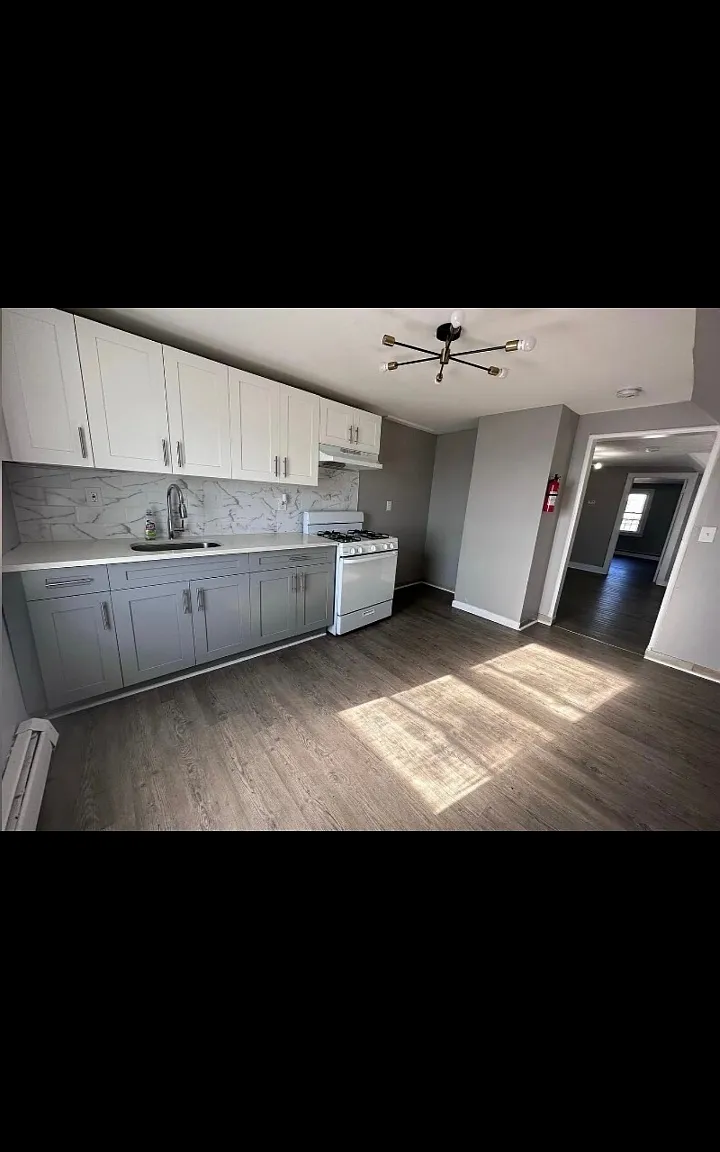 1 bed, $1,600 — Photo 1