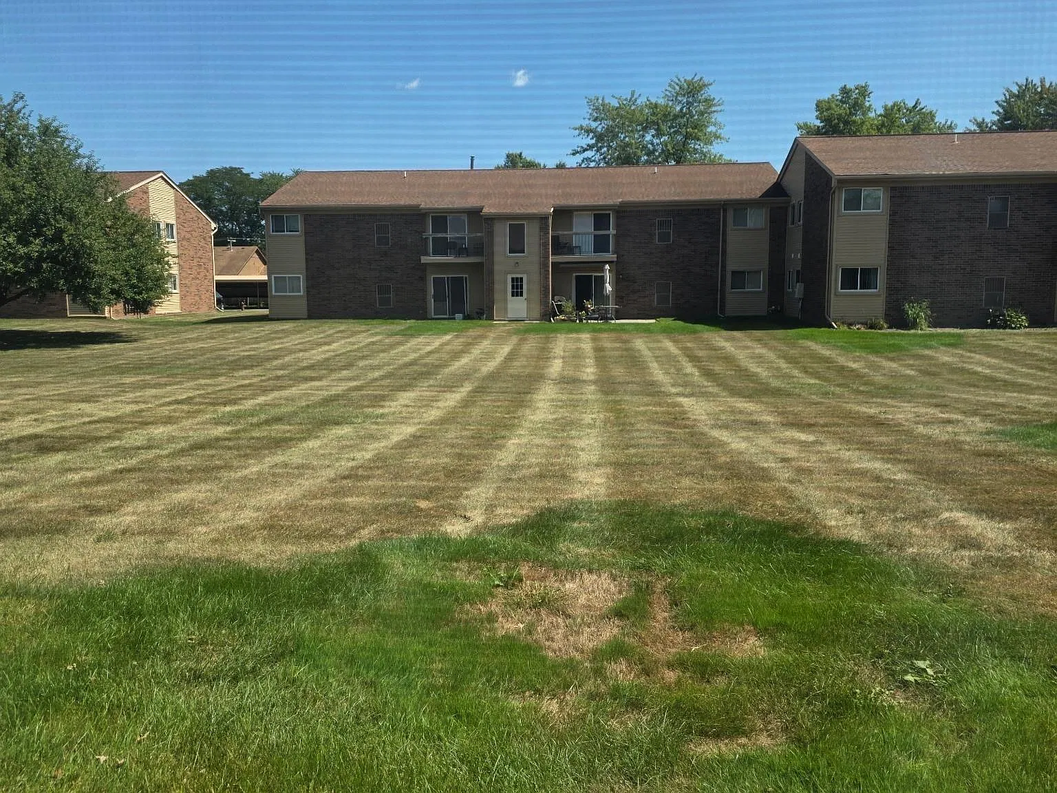 34650 Clarkson Dr W — Photo 2