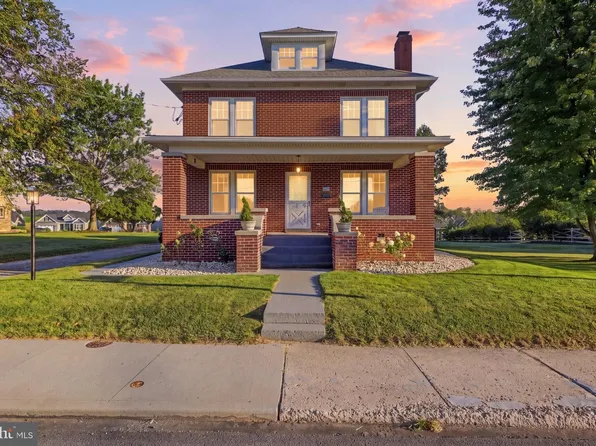 579 E King St, Littlestown, PA 17340