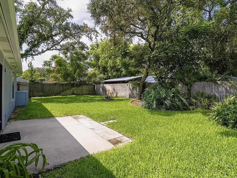 140 Bonita Rd — Photo 45