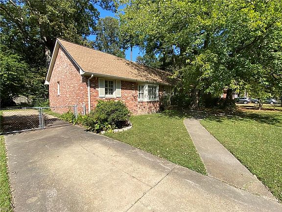 3rd image of 3636 Wedgefield Ave