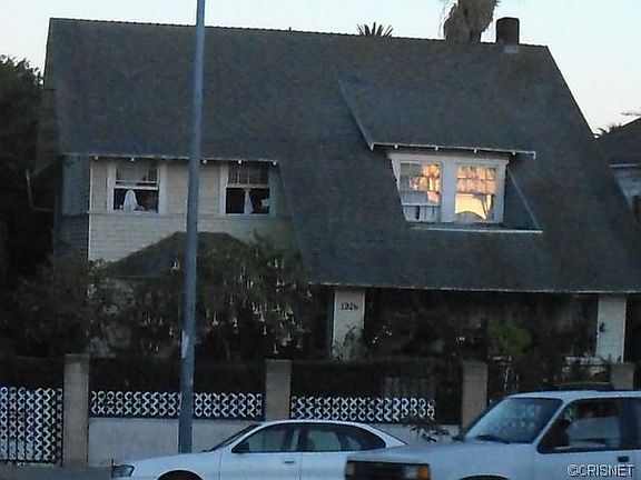 2nd image of 1926 S La Salle Ave