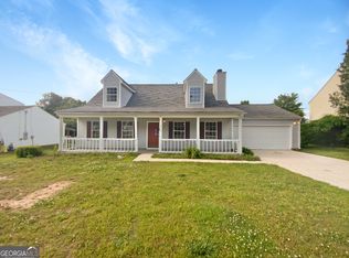 2700 Holly Berry Dr, Ellenwood, GA 30294