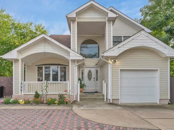 51 Atlantic Avenue, Freeport, NY 11520