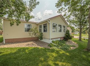 601 Ely St, Perry, MO 63462