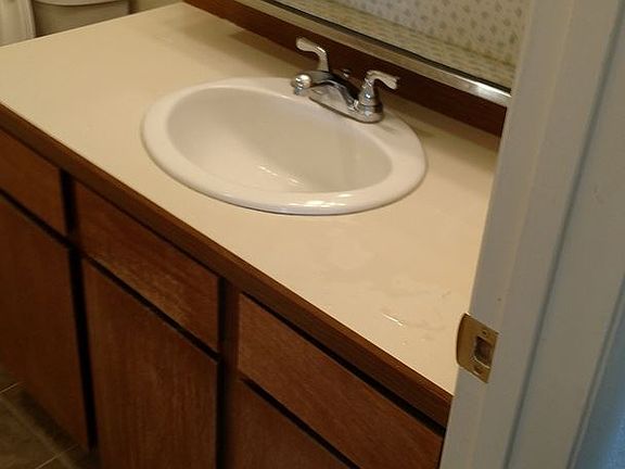 5th image of 117 S 100 W APT 11