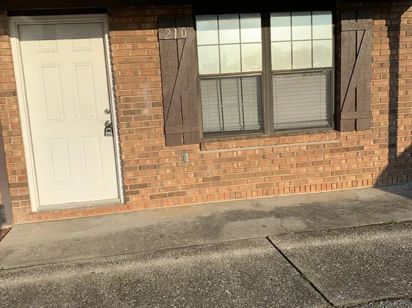 210 E Pine St, Avon Park, FL 33825