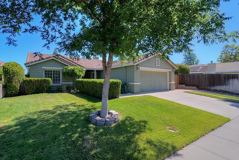 2nd image of 8961 Harvest Hill Way