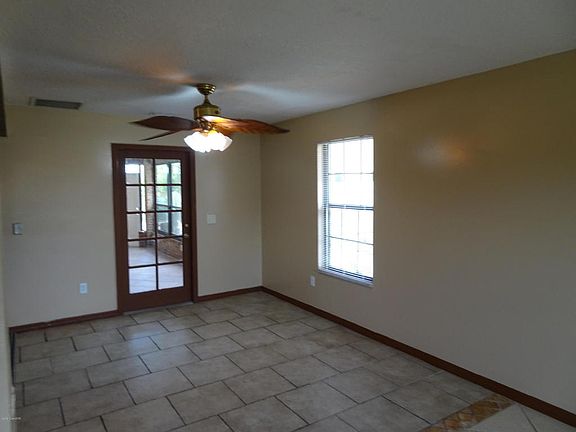 3rd image of 65 Anchor Dr #0