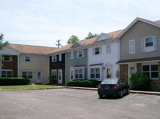 17 Prairie Ave #D, Mattoon, IL 61938