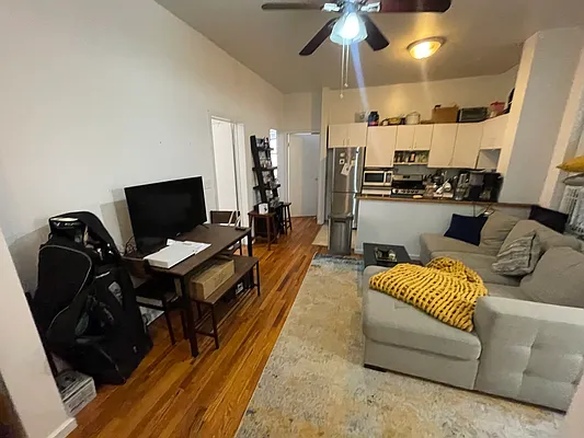 Rented by R New York | media 28