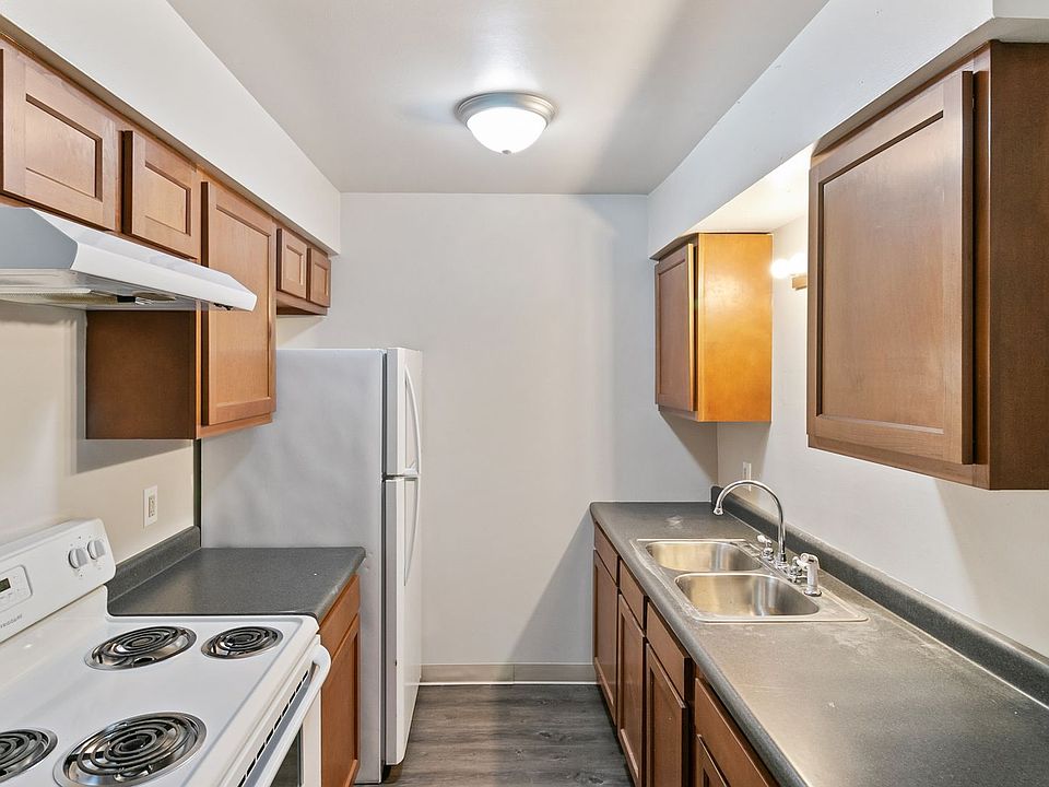 1st image of 685 Michigan Ave E #13779188