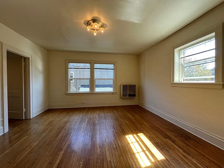 2934 SE Alder St #12 — Photo 5
