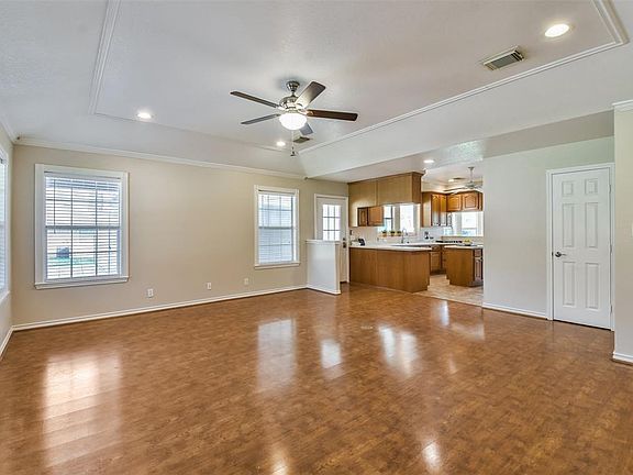 5th image of 22819 Acacia Dr