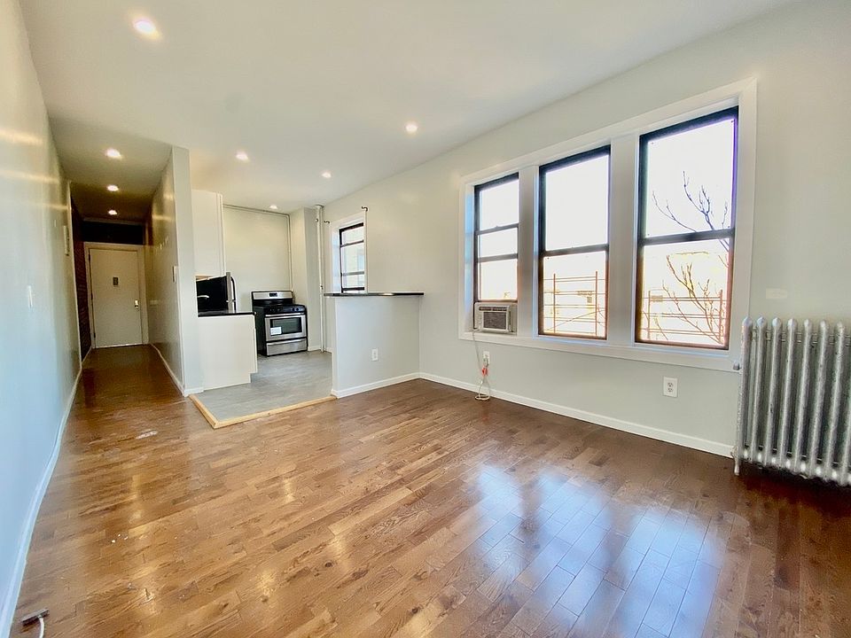 1st image of 25 Vermilyea Ave #553