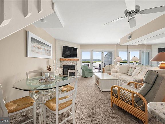 5th image of 38875 Madison Ave Unit 2