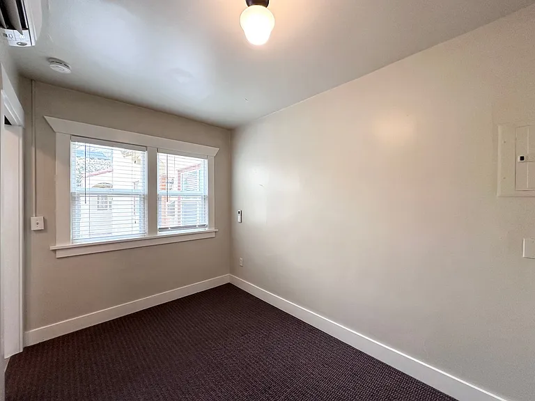 Beautiful Vintage 1 BR in Kerns Neighborhood! — Photo 6