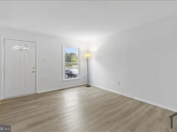 26 Coatsbridge Ct, Nottingham, MD 21236