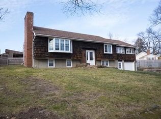 6 Fenton St, Feeding Hills, MA 01030