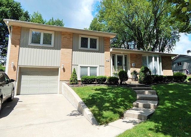 1st image of 42 Lombard Cir