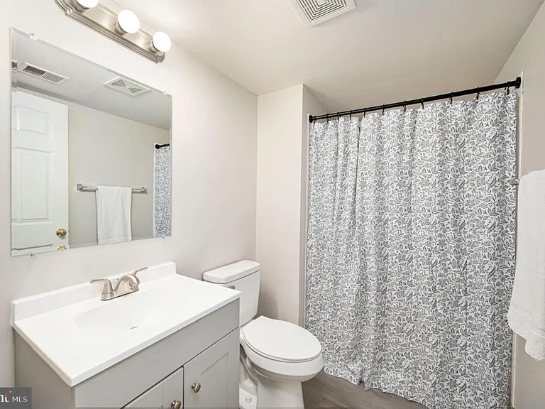 9333 Birch Cliff Dr — Photo 28