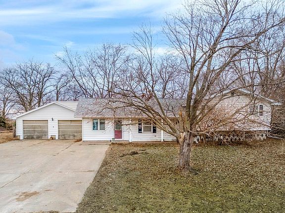 4th image of 129 N Canfield Rd