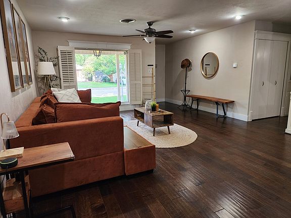 4th image of 18 Stonegate Dr