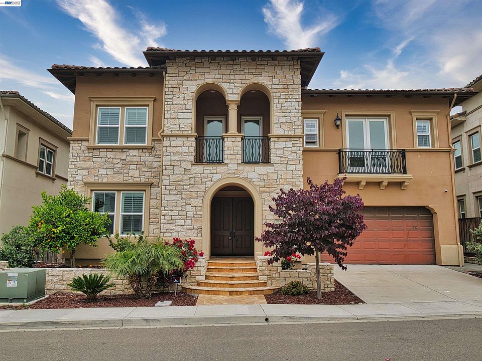 1st image of 2109 Elderberry Dr