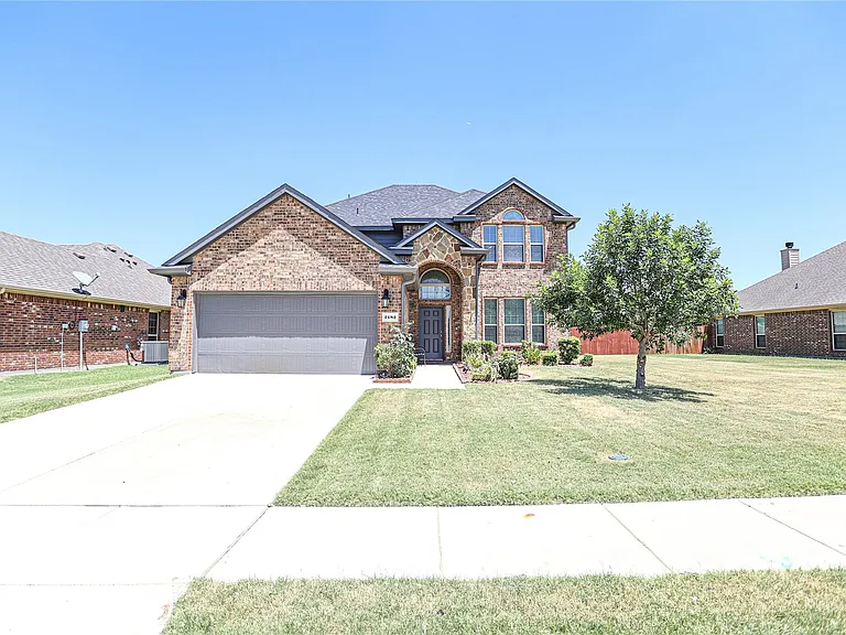 2182 Liriope Ln — Photo 1