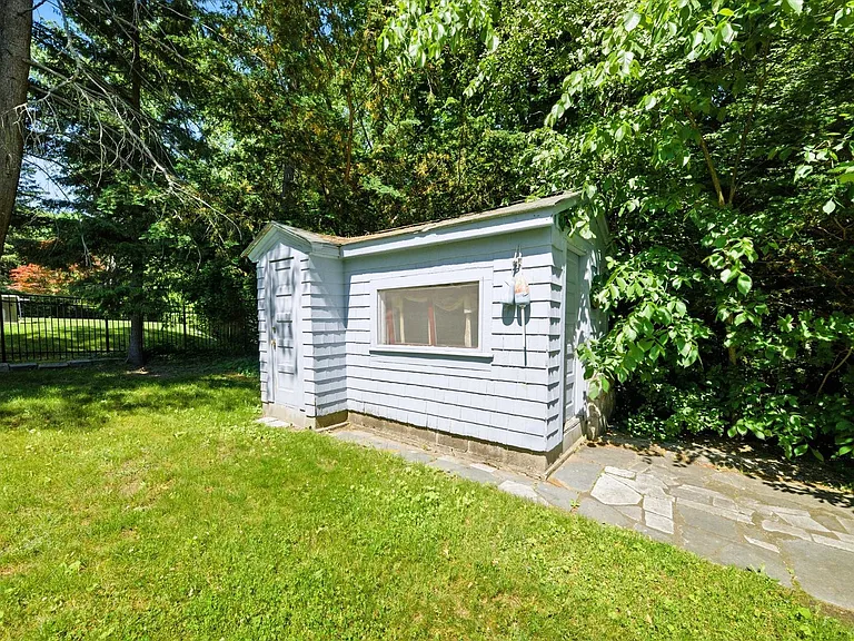 345 Coolidge Ave — Photo 30