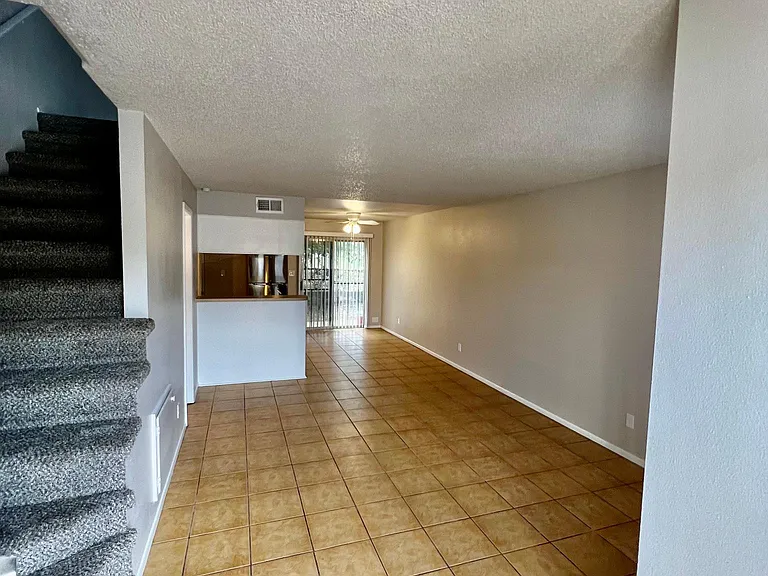 1076 Linde St — Photo 8
