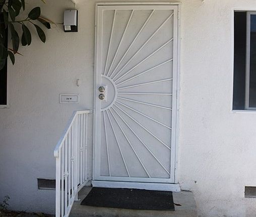 3rd image of 3408 W 112th St