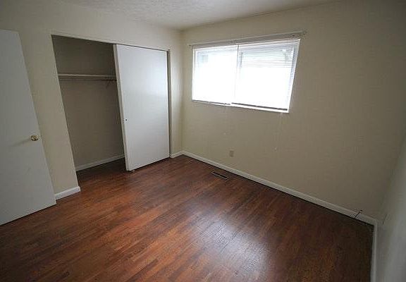 2nd image of 88 E Lane Ave APT 5