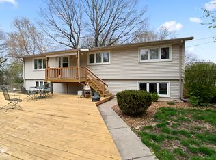 151 S Oak Acre Dr, Martinton, IL 60951