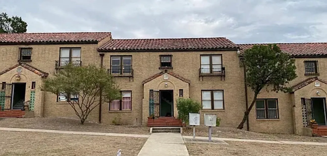 1 bed, 465 sqft, $895 — Photo 1