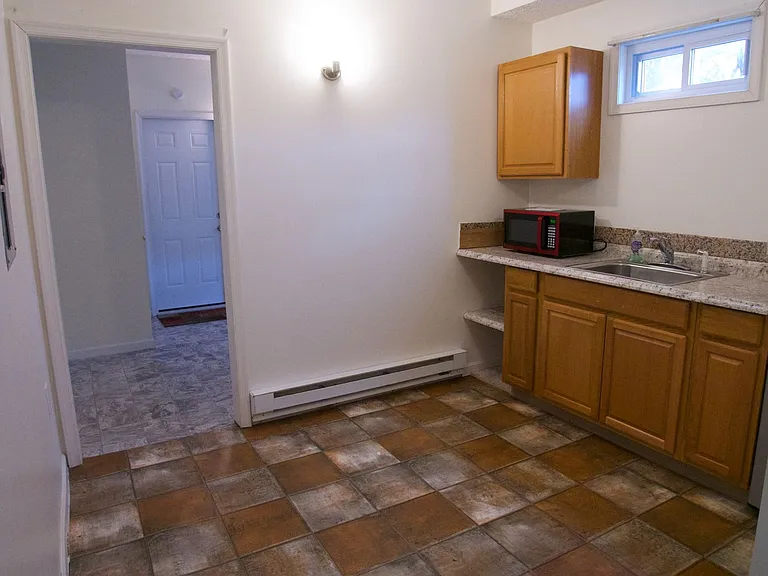 422 South St — Photo 8