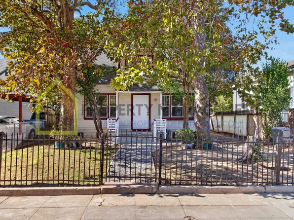 3832 35th St, Sacramento, CA 95820