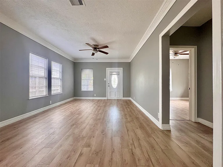 4106 Robertson St — Photo 5