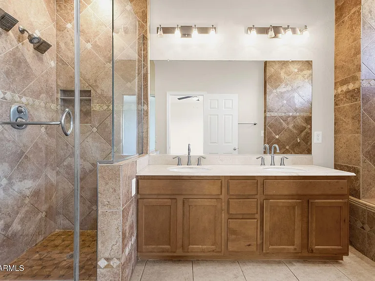 3074 S Southwind Dr — Photo 31