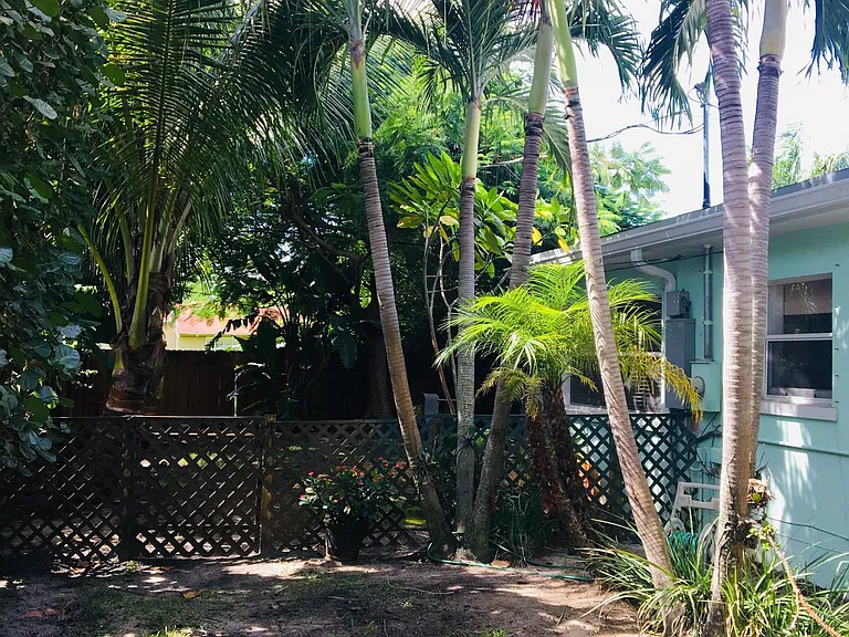 356 Orange Way — Photo 17