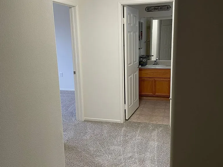 16710 Sherman Way — Photo 14