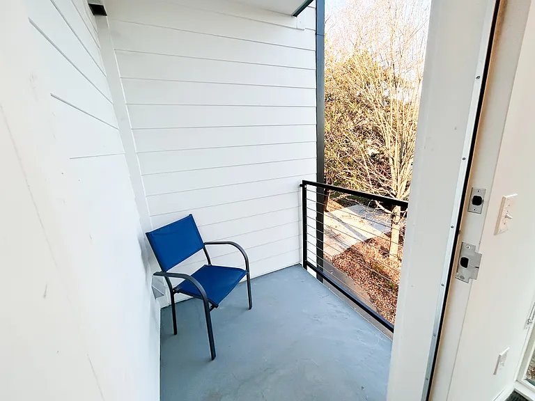 206 Fairfax Ave #103 — Photo 10