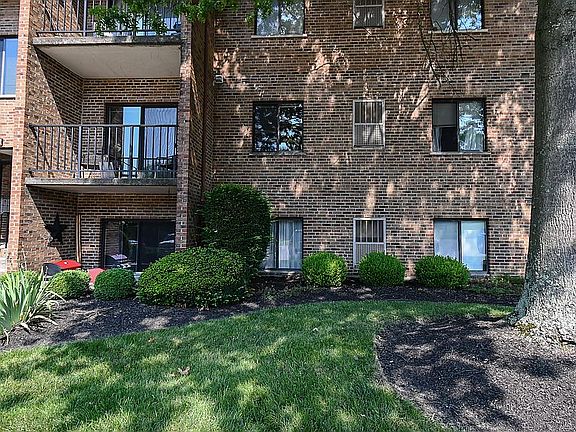 4th image of 5444 Bluesky Dr Unit 16