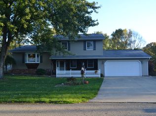 3490 Crownpoint St NW, Massillon, OH 44646