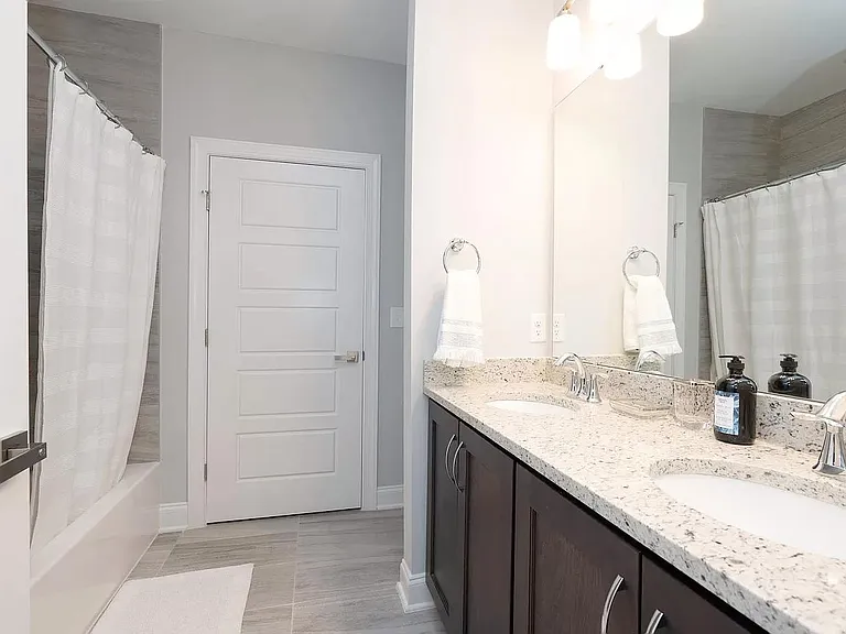 1034 Waterford Lake Dr #1034 — Photo 16