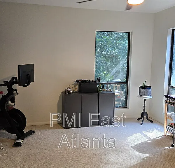 512 Tuxworth Cir — Photo 7
