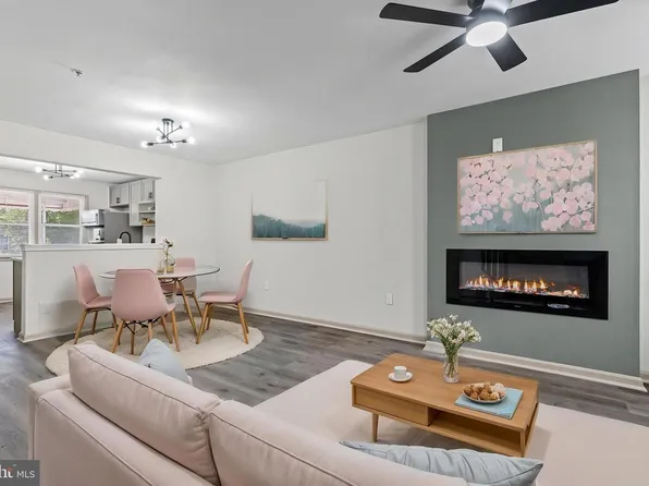 1502 Leslie St, Baltimore, MD 21217