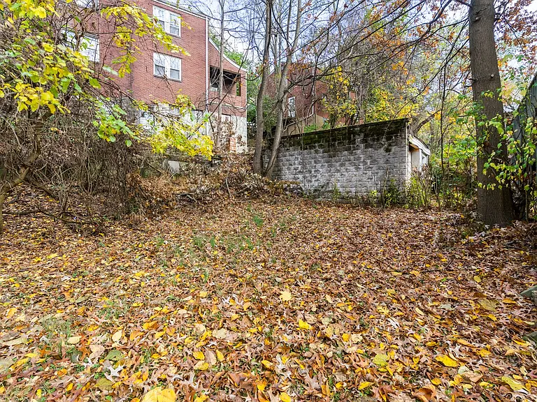 2043 Boggs Ave — Photo 19