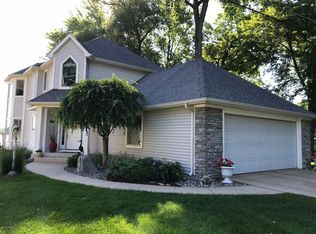 15221 Iyopawa Island Rd, Coldwater, MI 49036