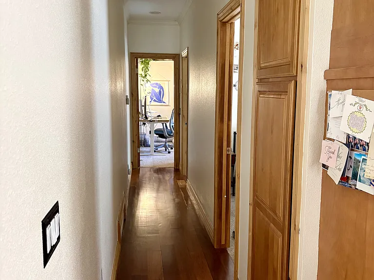 2752 N Lafayette St — Photo 16